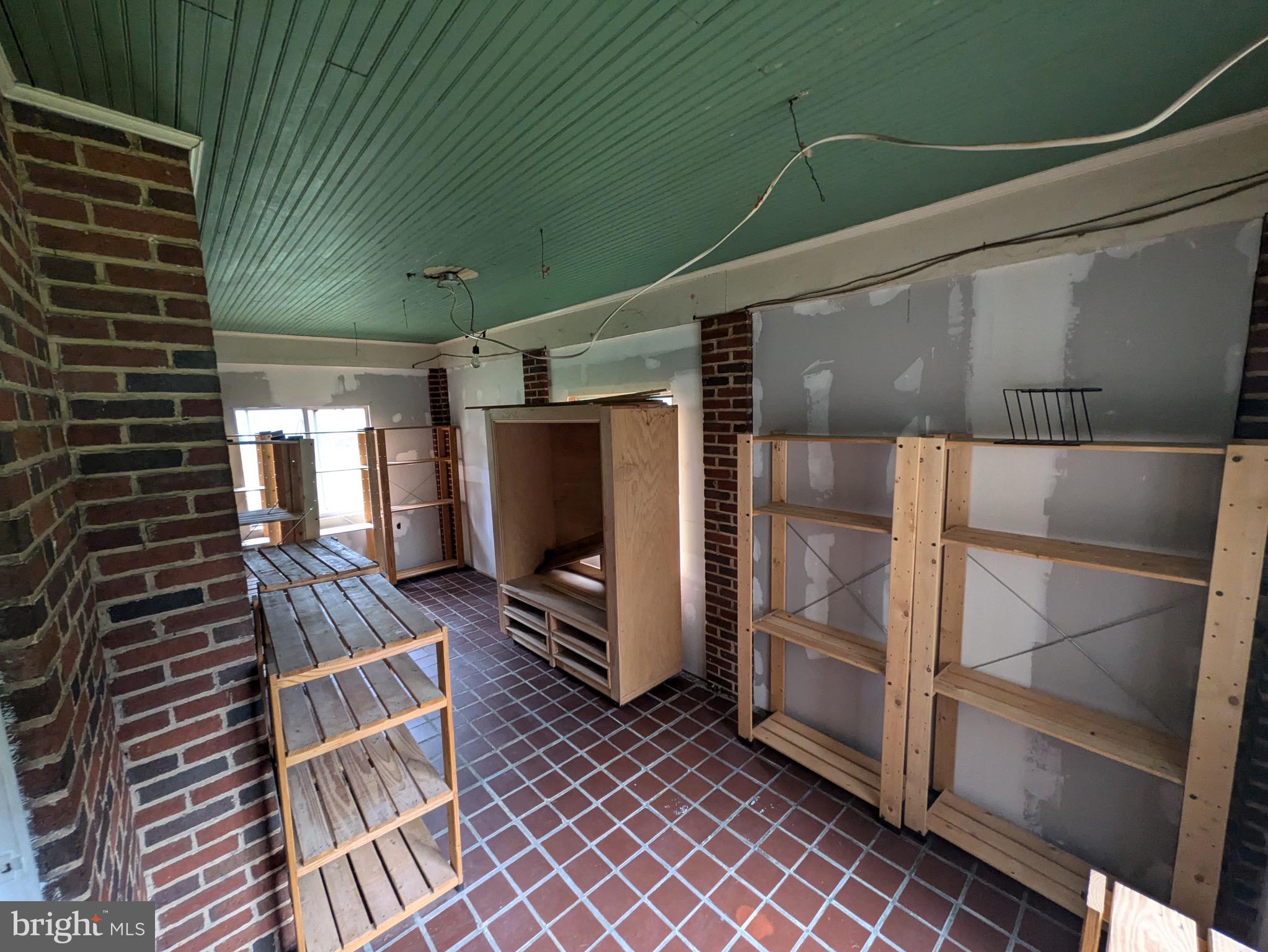 4610 Cedar Garden Road Baltimore, MD 21229 - Photo 24 of 80