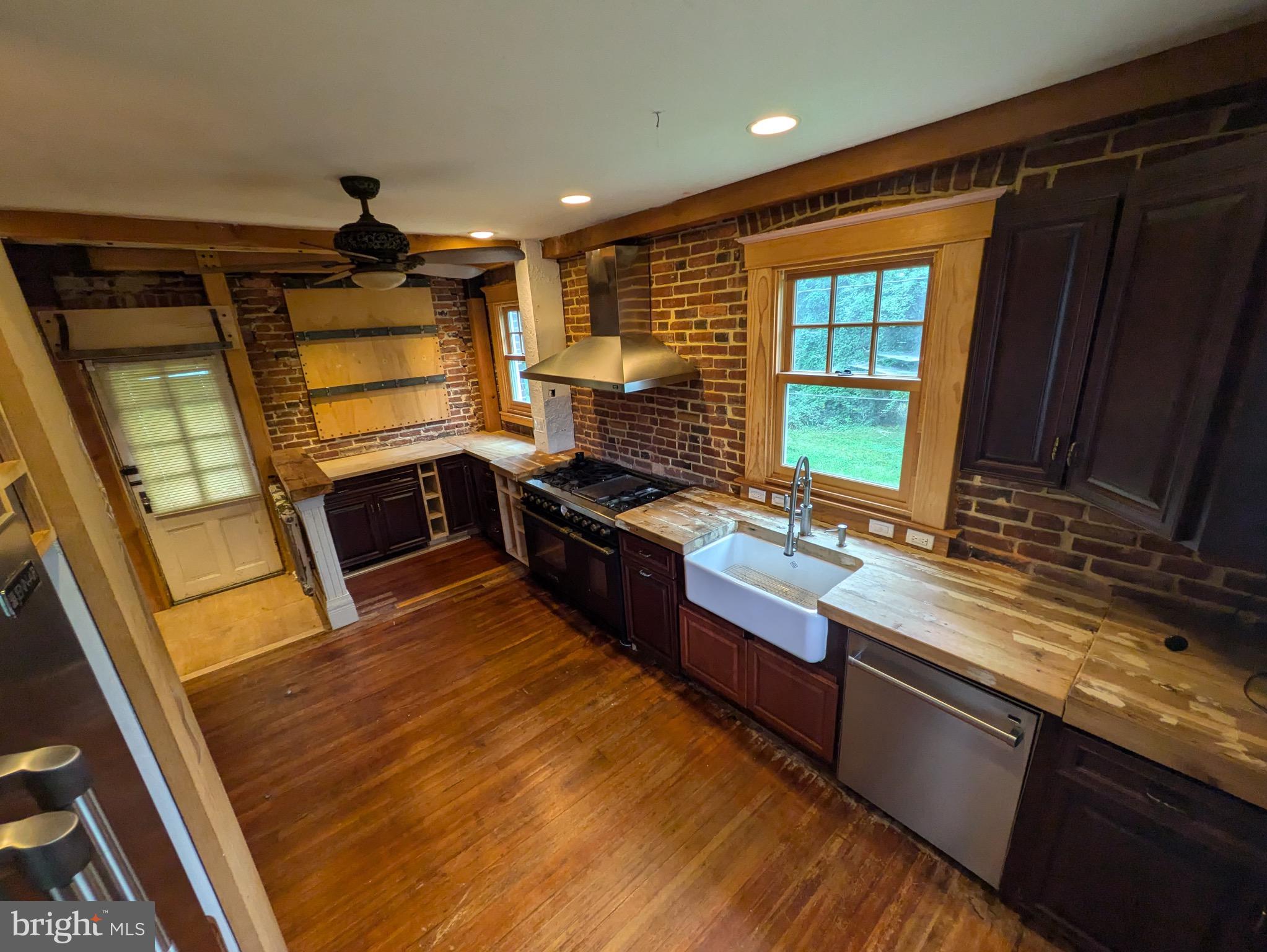4610 Cedar Garden Road Baltimore, MD 21229 - Photo 29 of 80