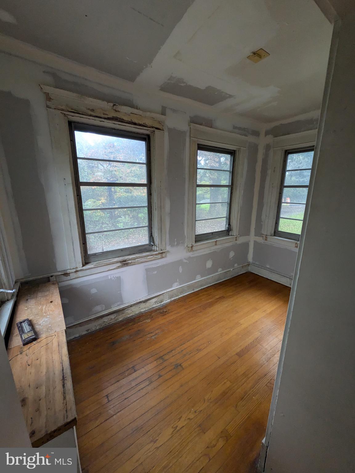 4610 Cedar Garden Road Baltimore, MD 21229 - Photo 35 of 80