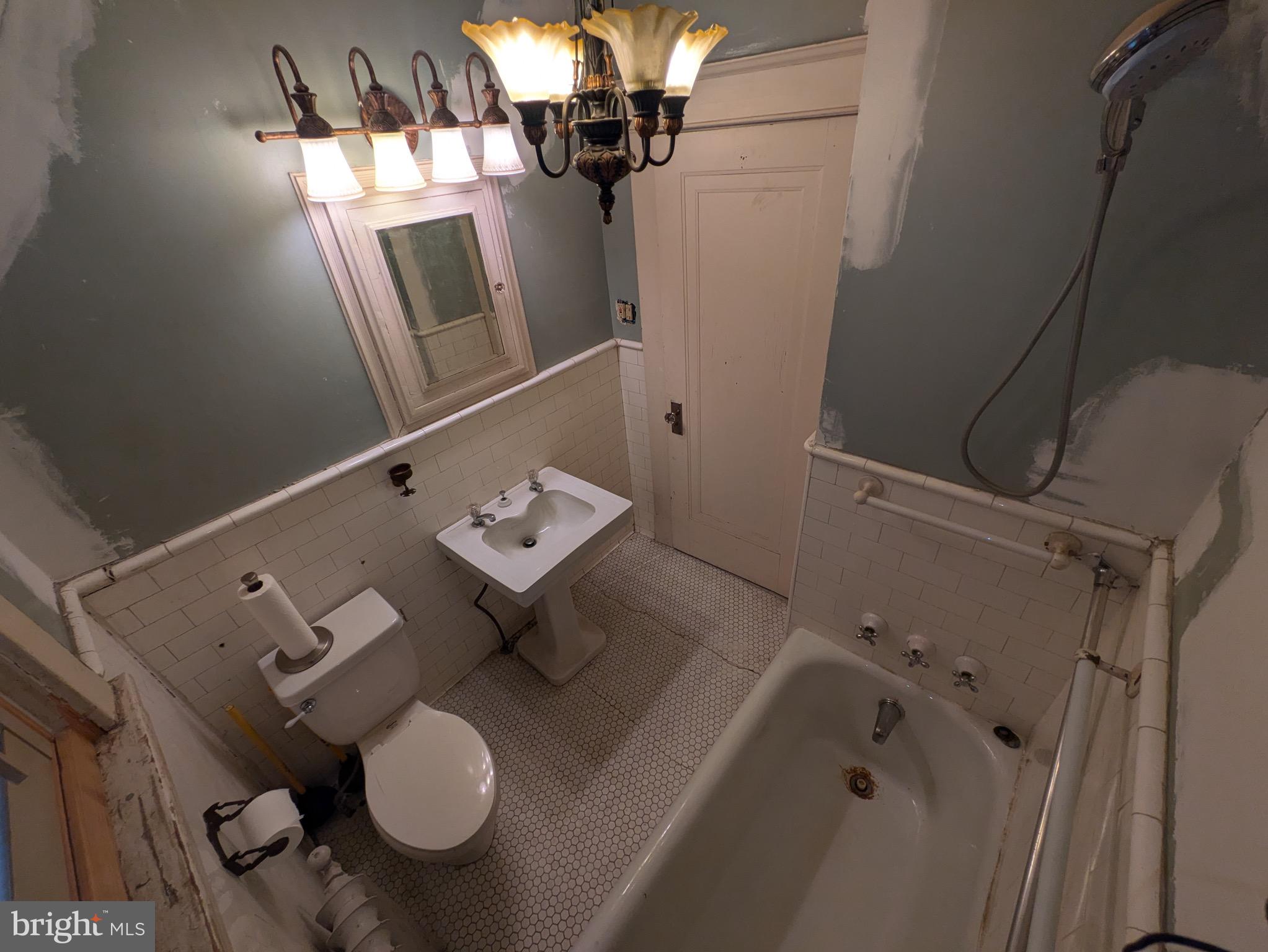 4610 Cedar Garden Road Baltimore, MD 21229 - Photo 59 of 80