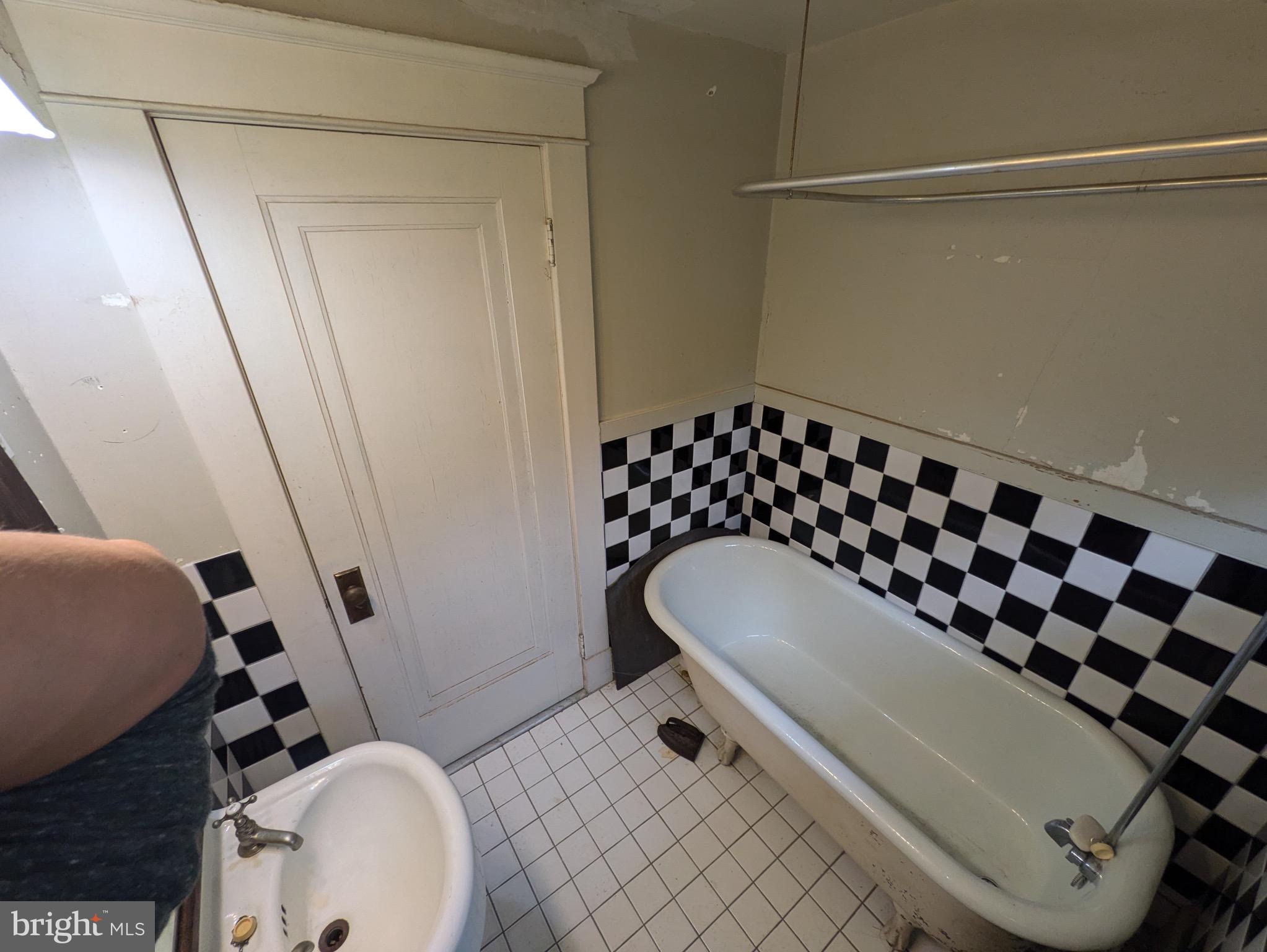 4610 Cedar Garden Road Baltimore, MD 21229 - Photo 80 of 80