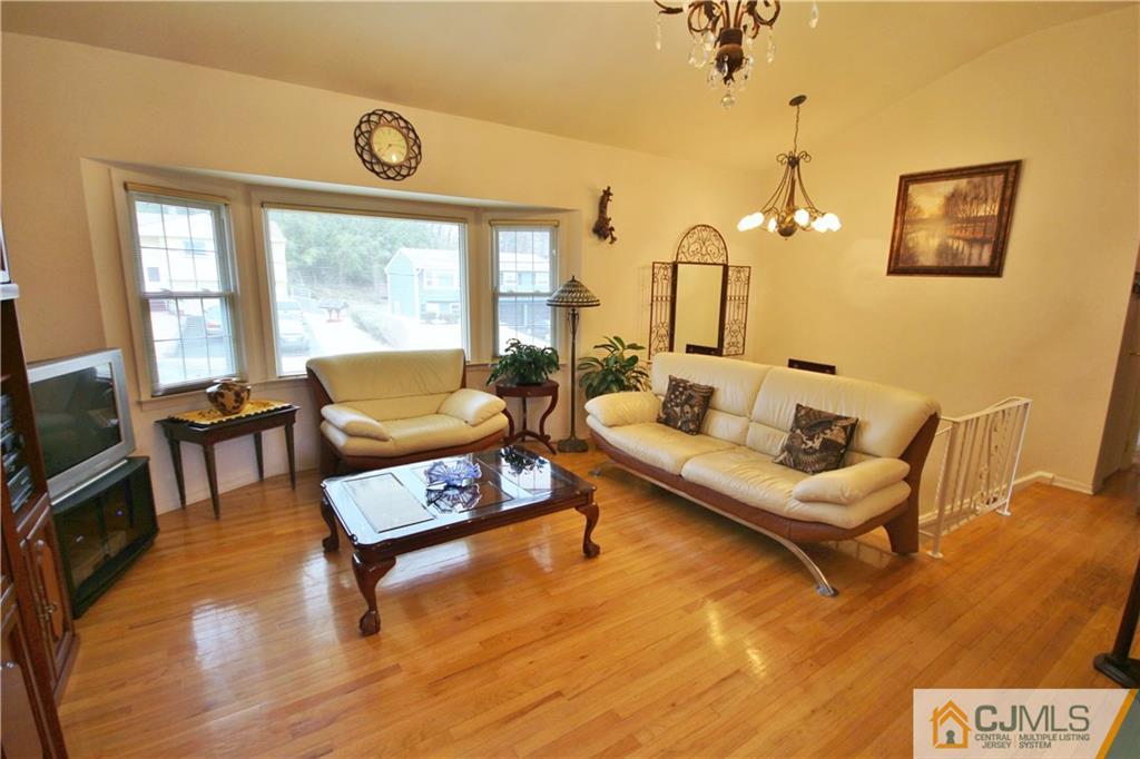 31 Bartman Road East Brunswick, NJ 08816 - Photo 3 of 18 Gallery Image 3