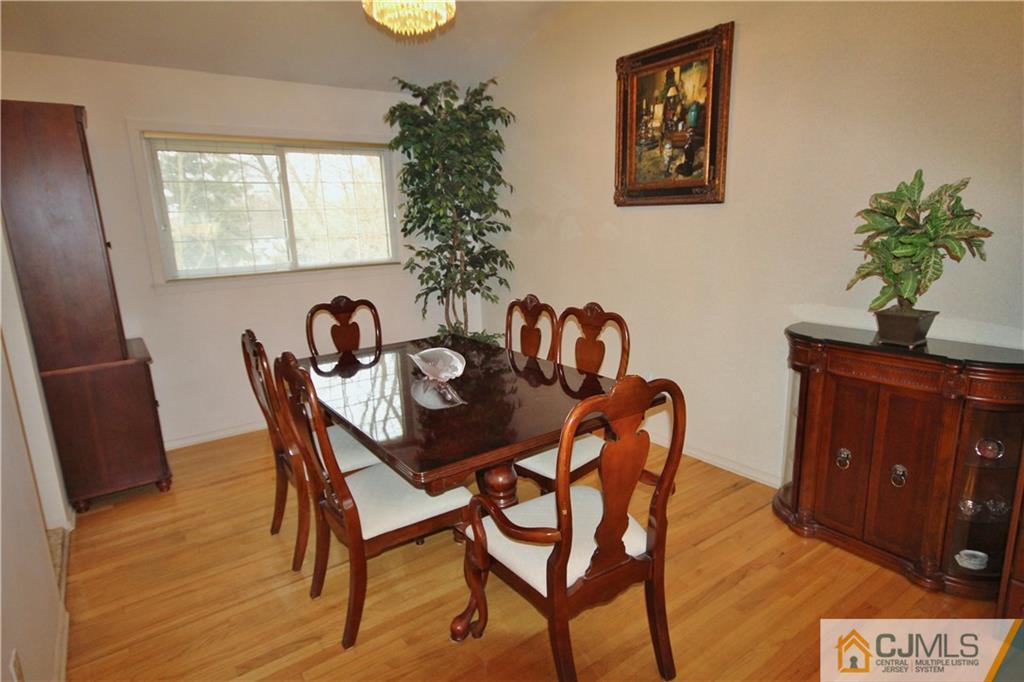 31 Bartman Road East Brunswick, NJ 08816 - Photo 5 of 18 Gallery Image 5