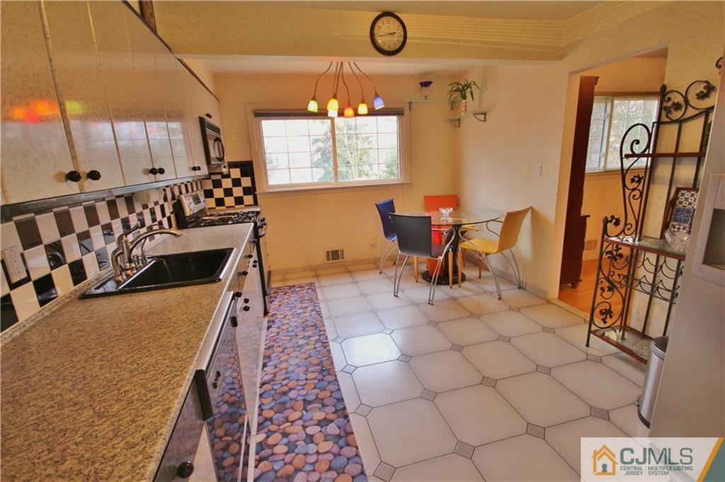 31 Bartman Road East Brunswick, NJ 08816 - Photo 8 of 18 Gallery Image 8