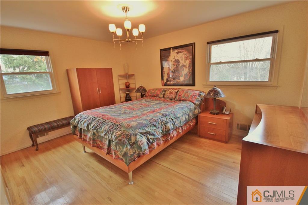 31 Bartman Road East Brunswick, NJ 08816 - Photo 10 of 18 Gallery Image 10