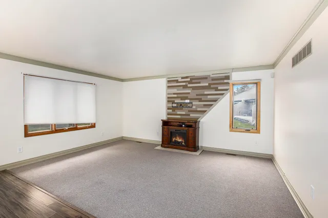 $299,900 | 548 Park Place, Saline, MI 48176