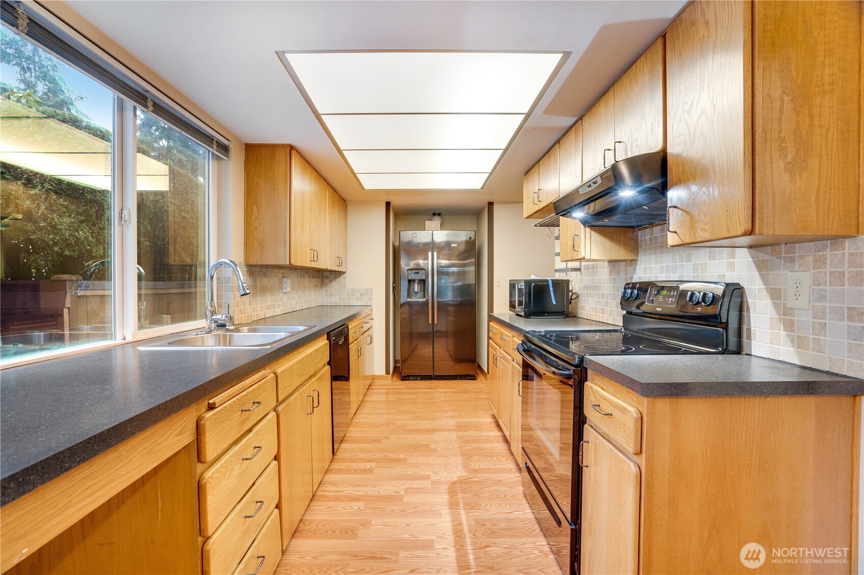 1361 Bel Air Road Tacoma, WA 98406 - Photo 11 of 36