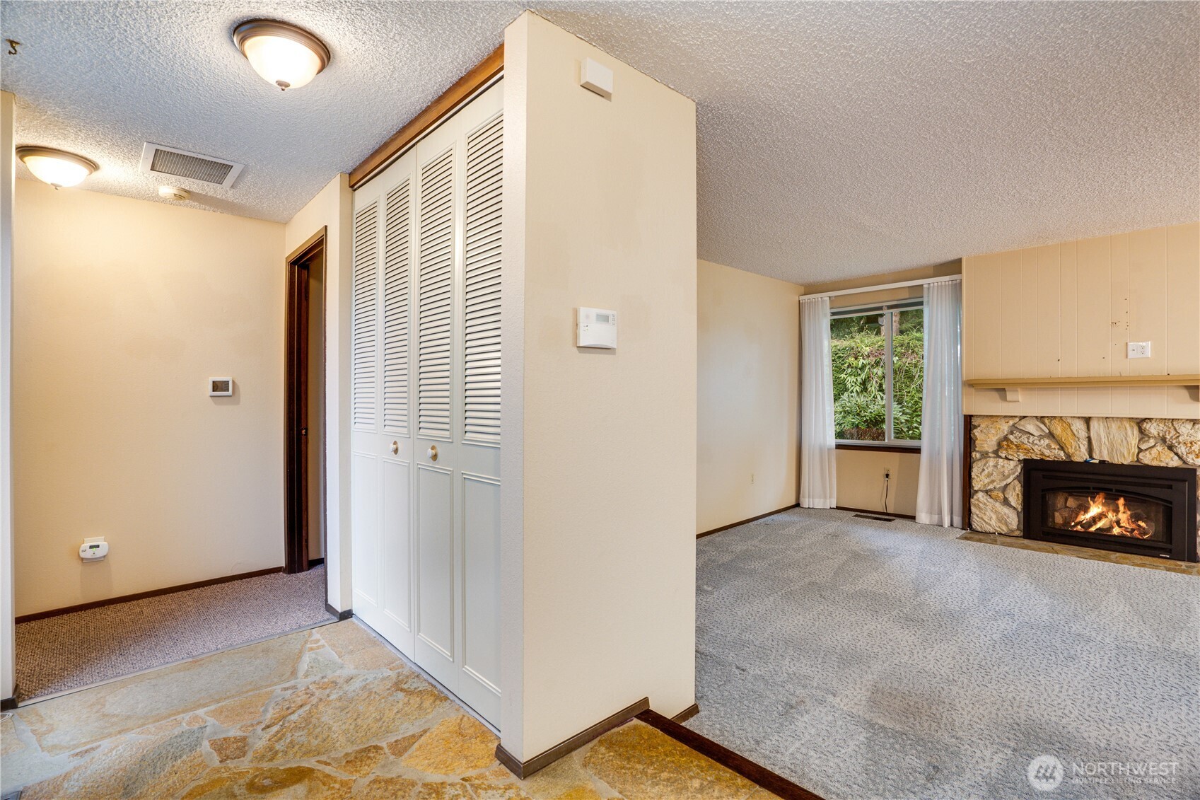 1361 Bel Air Road Tacoma, WA 98406 - Photo 18 of 36