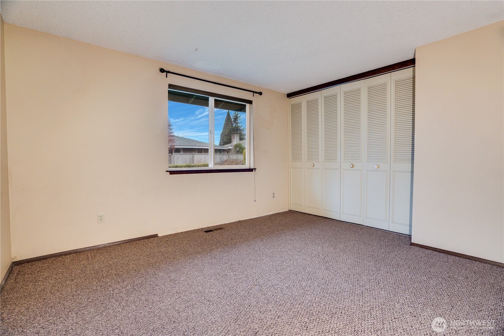 1361 Bel Air Road Tacoma, WA 98406 - Photo 19 of 36