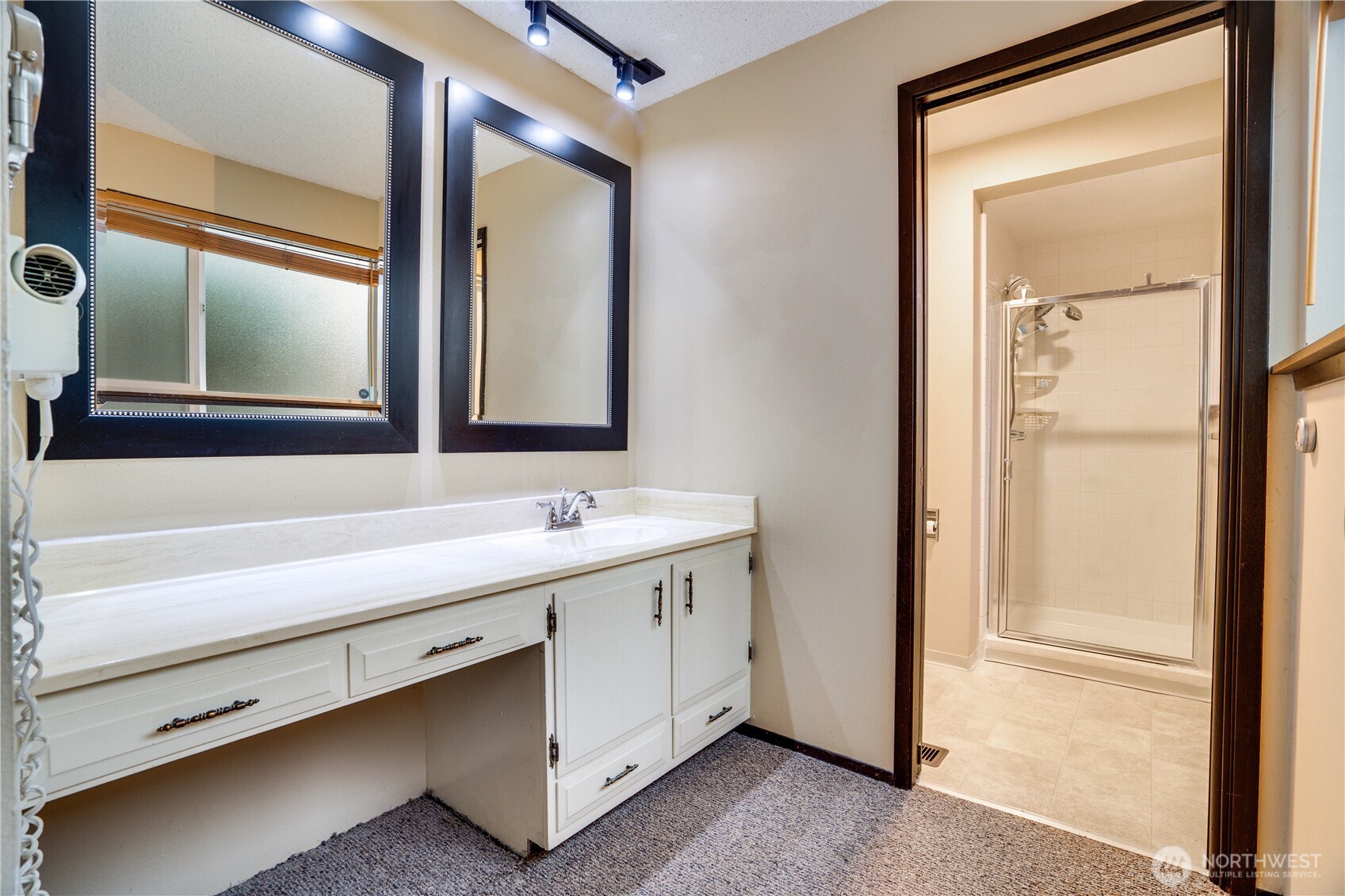 1361 Bel Air Road Tacoma, WA 98406 - Photo 23 of 36