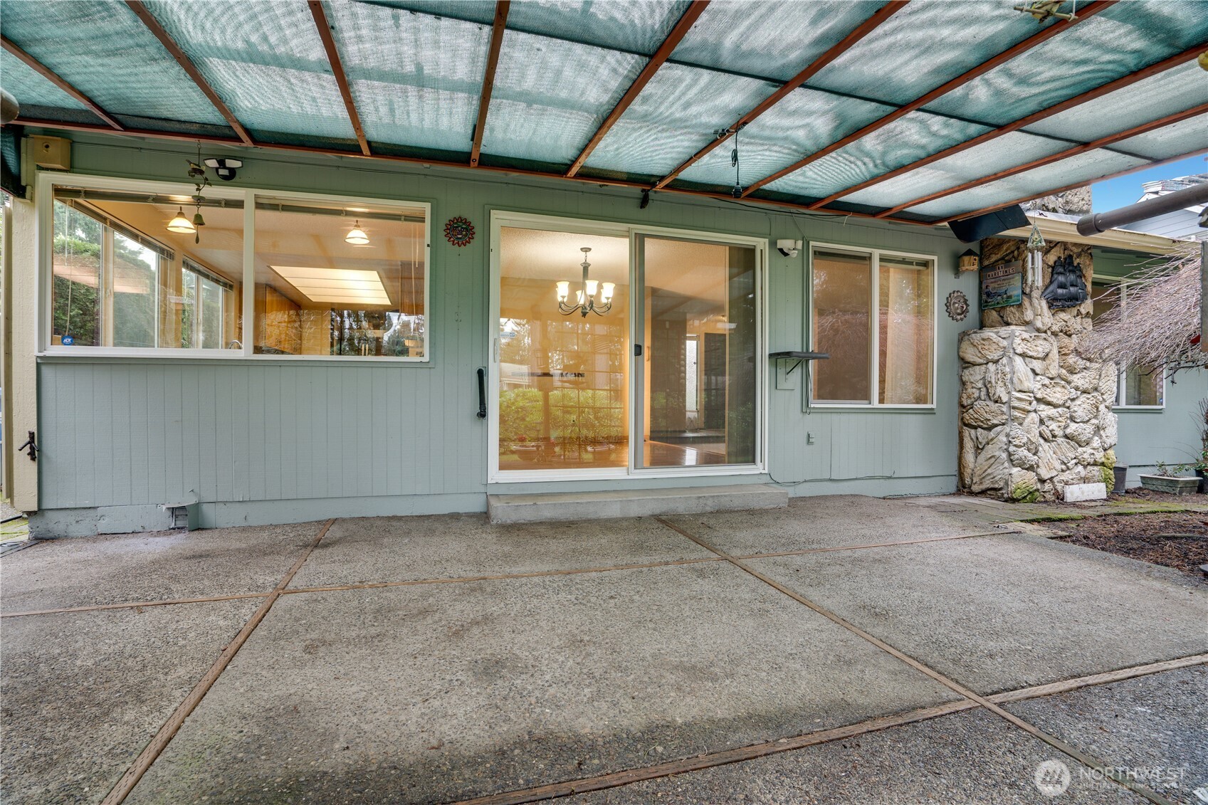 1361 Bel Air Road Tacoma, WA 98406 - Photo 26 of 36