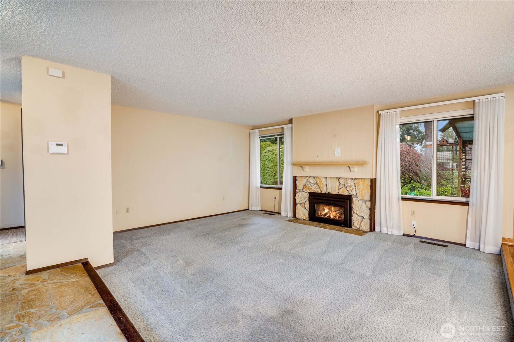 1361 Bel Air Road Tacoma, WA 98406 - Photo 6 of 36