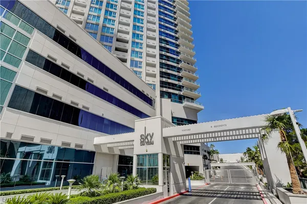 $2,550 | 2700 South Las Vegas Boulevard, Unit 1707, Las Vegas, NV 89109