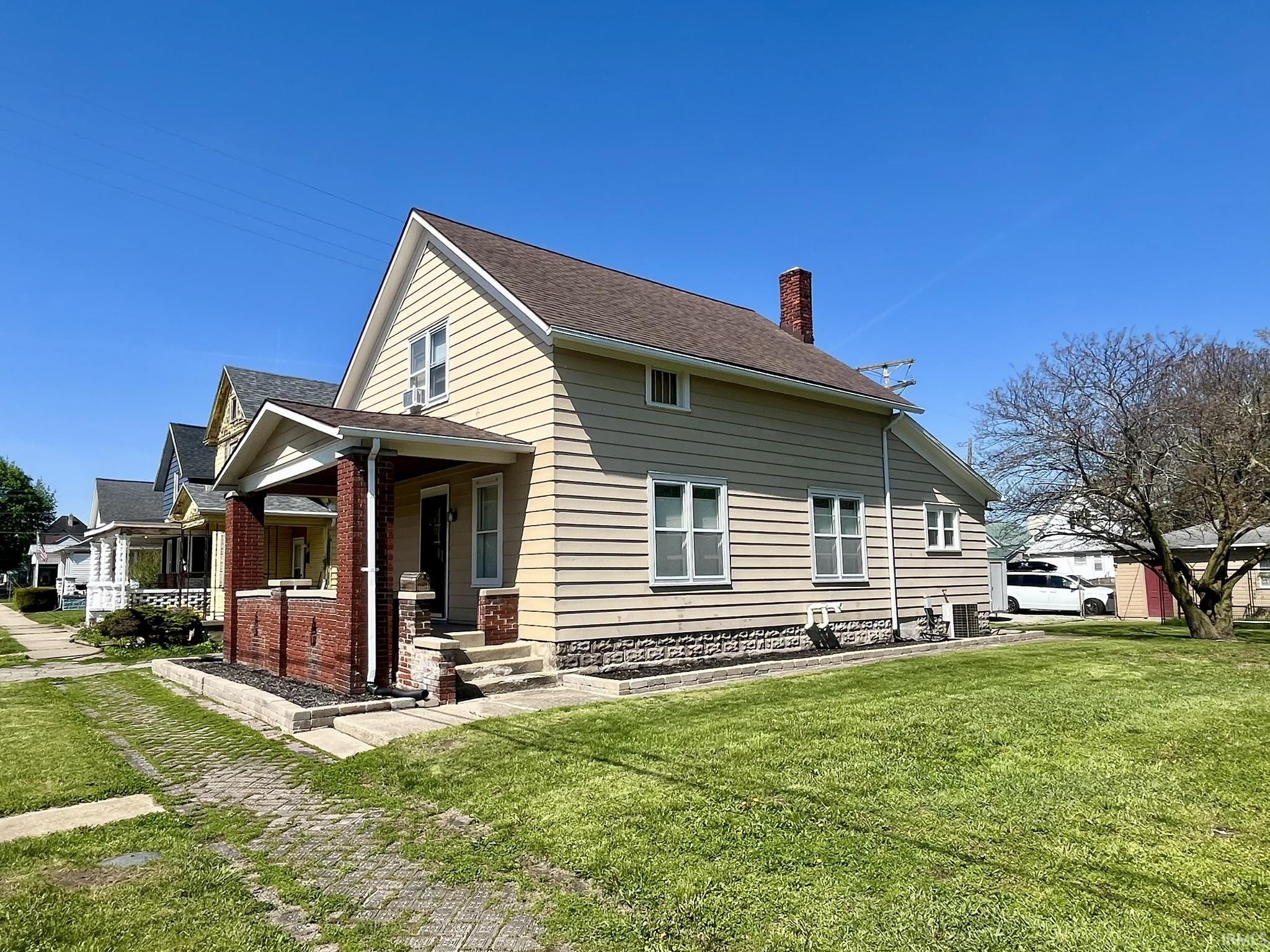 68 West 7th Street Peru, IN 46970 - Photo 2 of 25