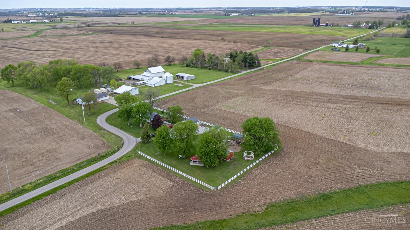 3202 Borradaile Road Eaton, OH 45320 - Photo 2 of 40