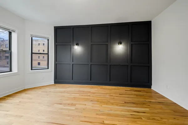 $1,995 | 1904 North Whipple Street, Unit 101, Chicago, IL 60647
