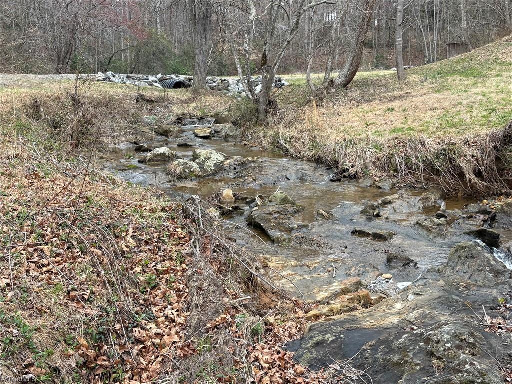 329 Graystone Road Mount Airy, NC 27030 - Photo 12 of 30