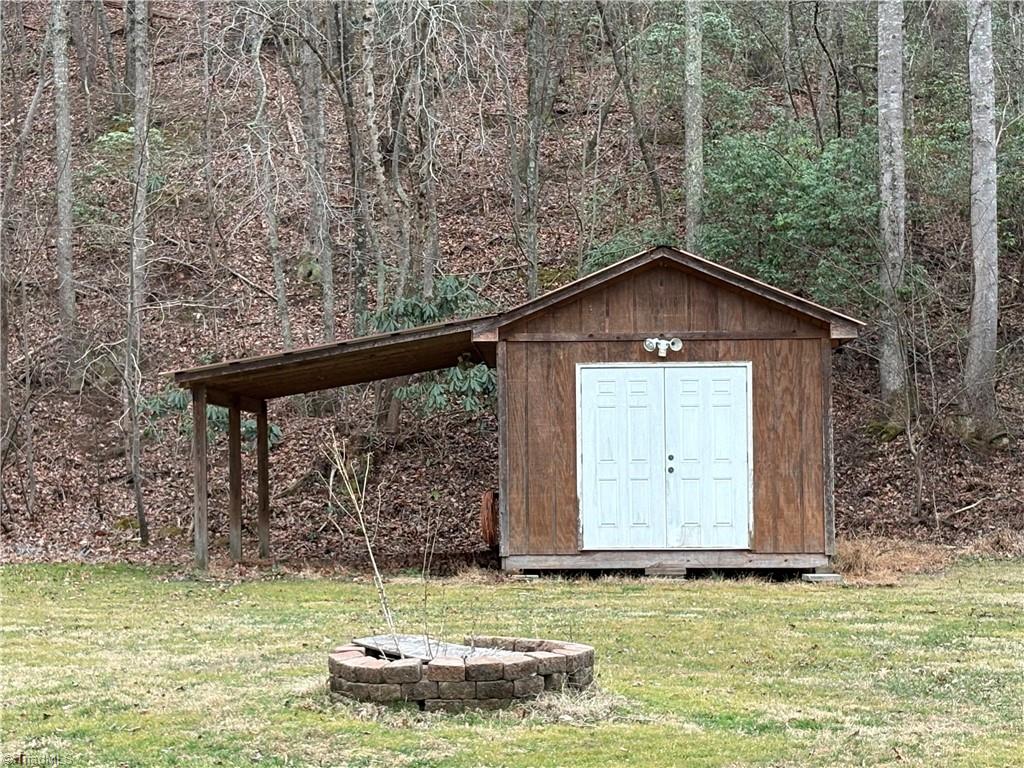 329 Graystone Road Mount Airy, NC 27030 - Photo 22 of 30