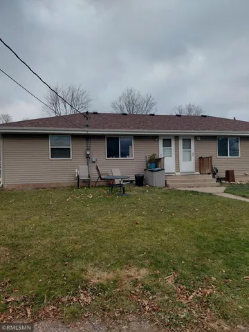 $200,000 | 307 4th Street Northwest, Braham, MN 55006