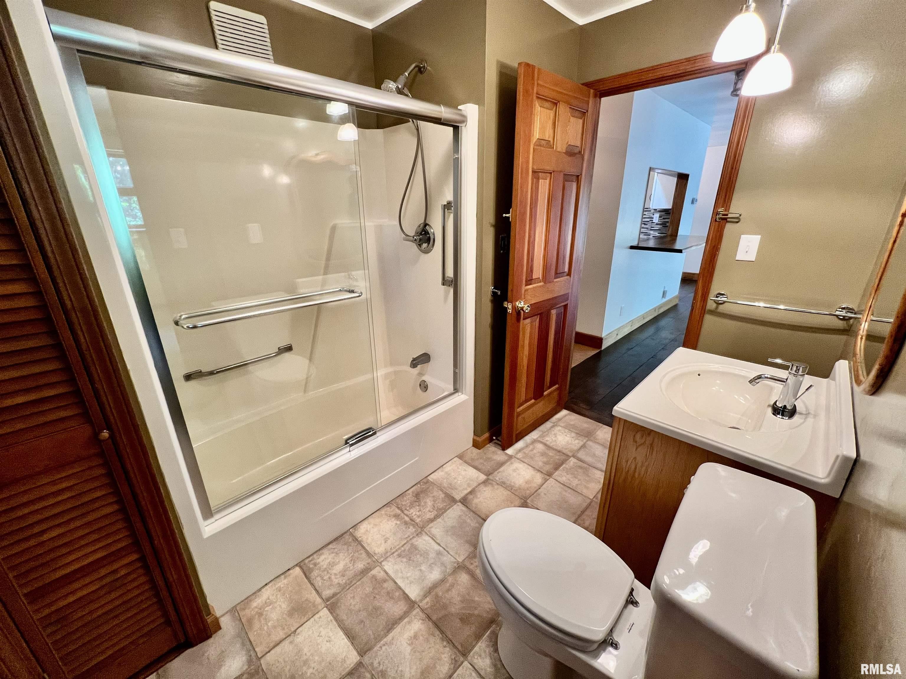 2001 East Truitt Road Chillicothe, IL 61523 - Photo 22 of 39 Gallery Image 22