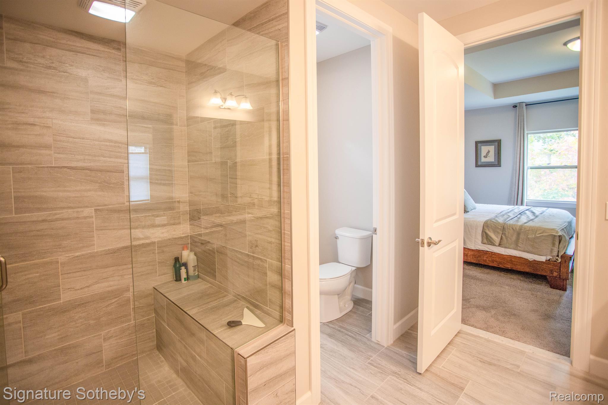5470 Woodfall Road, Unit 1 Clarkston, MI 48348 - Photo 36 of 60 Primary Shower