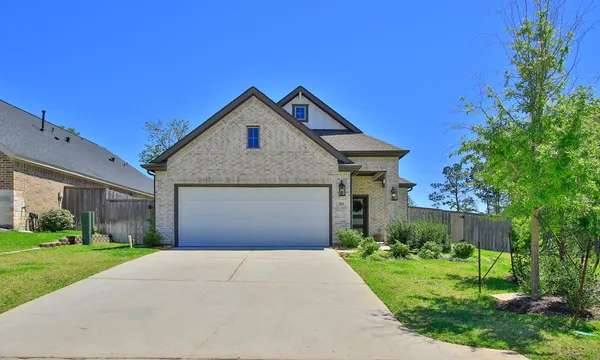 $2,900 | 320 Rise Lane, Montgomery, TX 77316