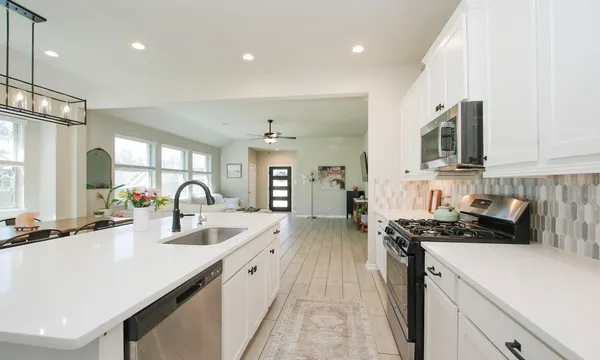 $2,900 | 320 Rise Lane, Montgomery, TX 77316