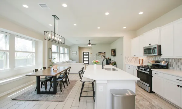 $2,900 | 320 Rise Lane, Montgomery, TX 77316