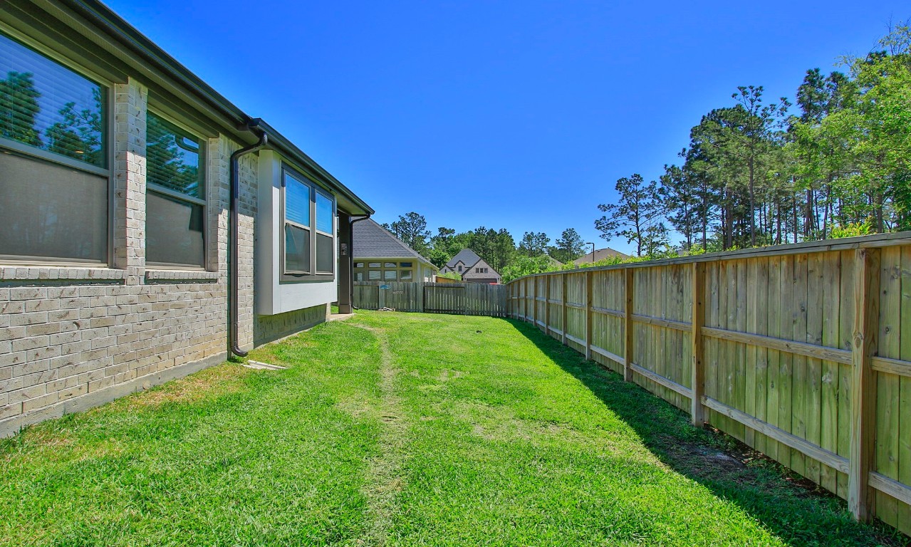 320 Rise Lane Montgomery, TX 77316 - Photo 33 of 43