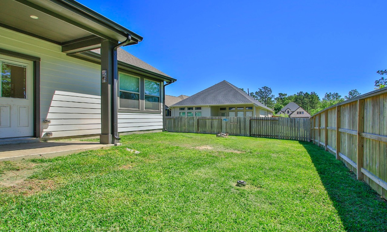 320 Rise Lane Montgomery, TX 77316 - Photo 34 of 43