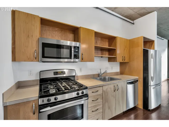 $250,000 | 1255 Northwest 9th Avenue, Unit 217, Portland, OR 97209