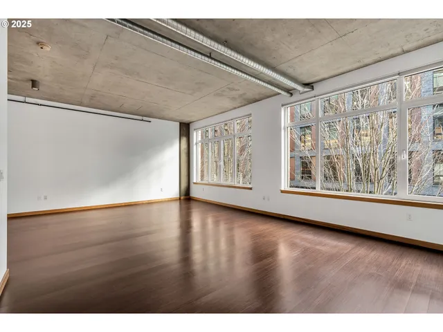 $250,000 | 1255 Northwest 9th Avenue, Unit 217, Portland, OR 97209