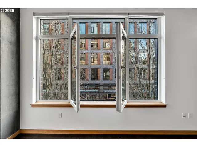 $250,000 | 1255 Northwest 9th Avenue, Unit 217, Portland, OR 97209