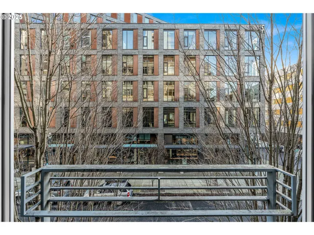 $250,000 | 1255 Northwest 9th Avenue, Unit 217, Portland, OR 97209