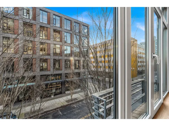 $250,000 | 1255 Northwest 9th Avenue, Unit 217, Portland, OR 97209