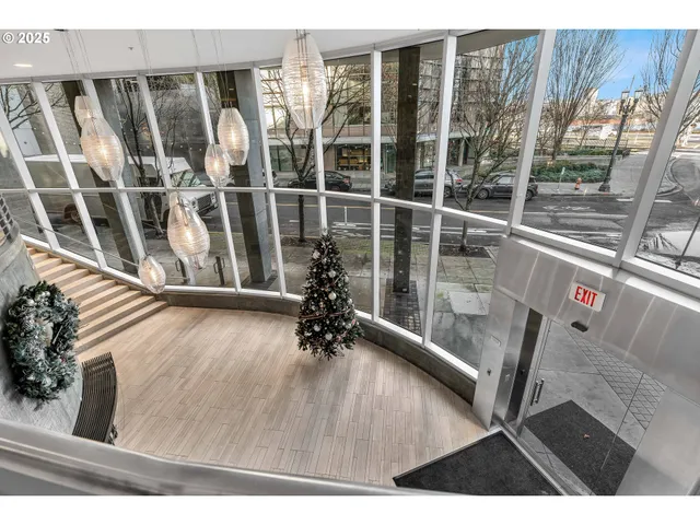 $250,000 | 1255 Northwest 9th Avenue, Unit 217, Portland, OR 97209