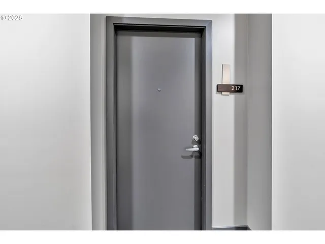 $250,000 | 1255 Northwest 9th Avenue, Unit 217, Portland, OR 97209