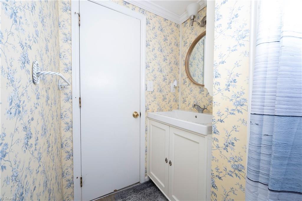 2136 Riverview Rd Extension Lexington, NC 27292 - Photo 39 of 43