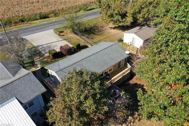 $449,900 | 2136 Riverview Rd Extension, Lexington, NC 27292