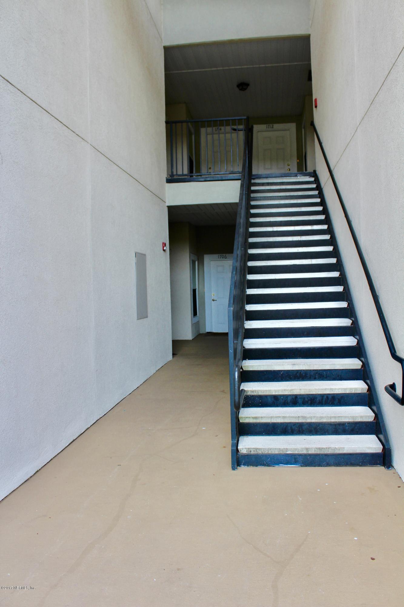 7920 Merrill Road, Unit 1705 Jacksonville, FL 32277 - Photo 20 of 25 a view of entryway and hall