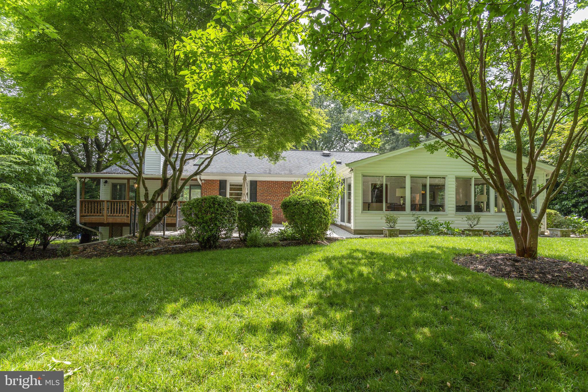 1722 Fairview Avenue McLean, VA 22101 - Photo 33 of 38 Rear Exterior