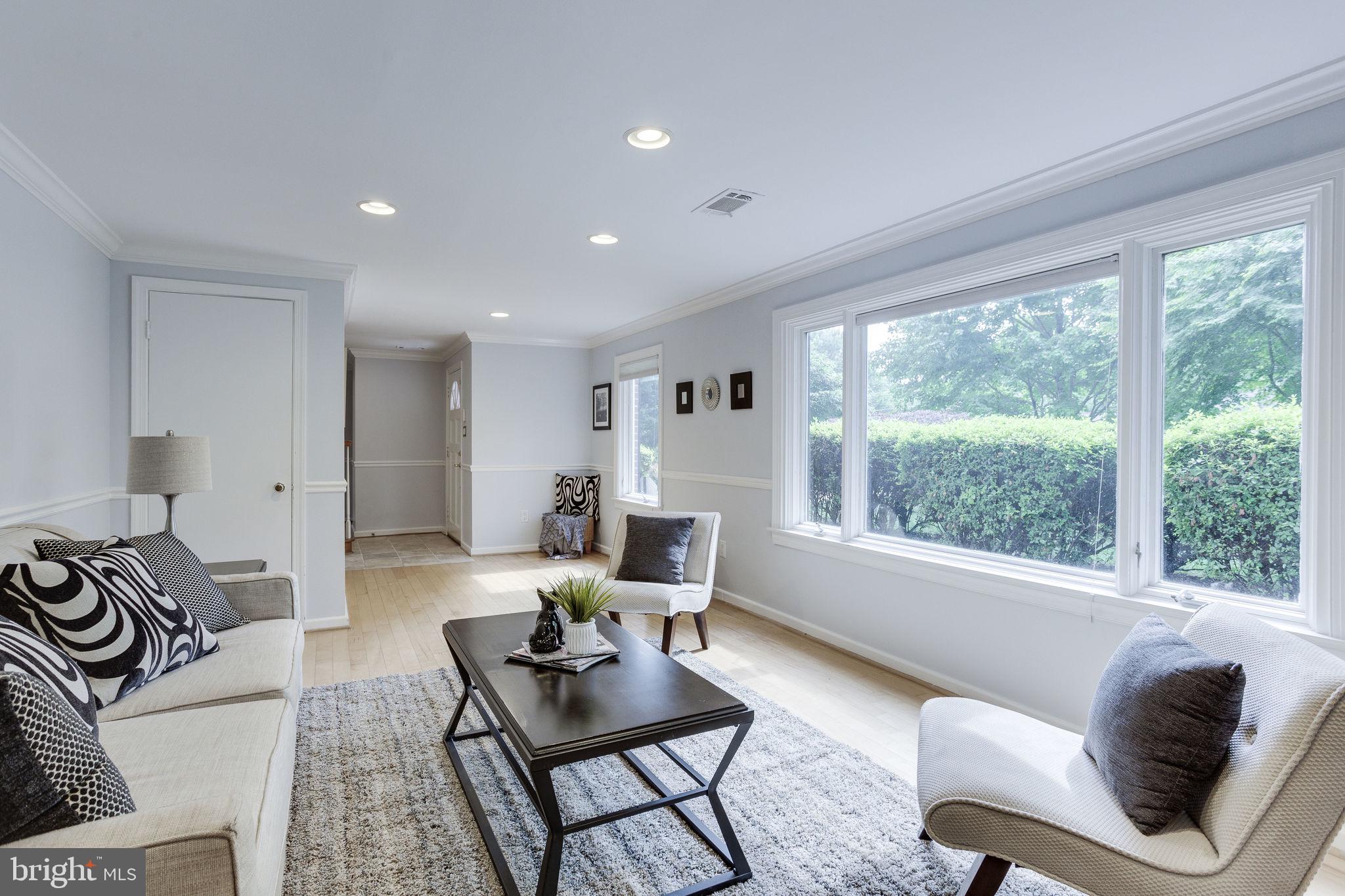 1722 Fairview Avenue McLean, VA 22101 - Photo 5 of 38