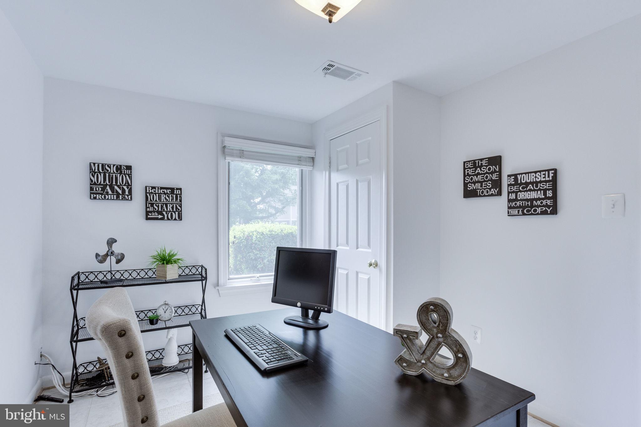 1722 Fairview Avenue McLean, VA 22101 - Photo 7 of 38