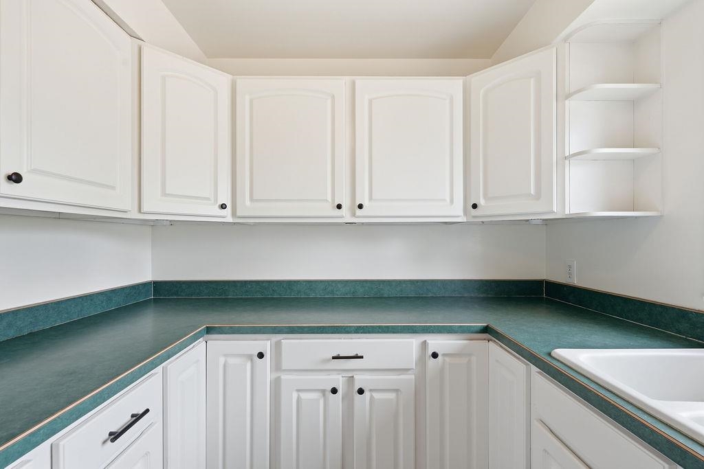 3003 South Bernard Street Spokane, WA 99203 - Photo 10 of 42