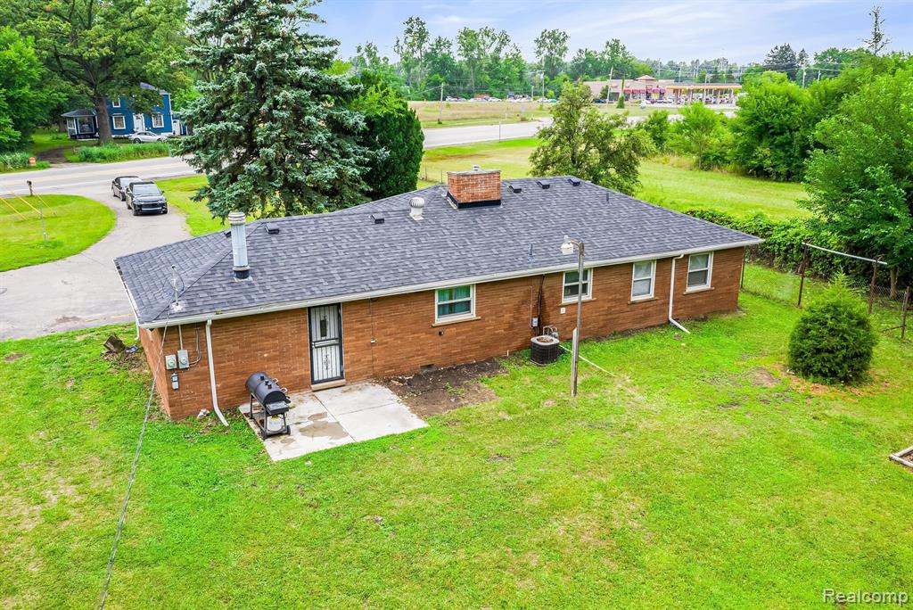 39136 Ecorse Road Romulus, MI 48174 - Photo 28 of 33