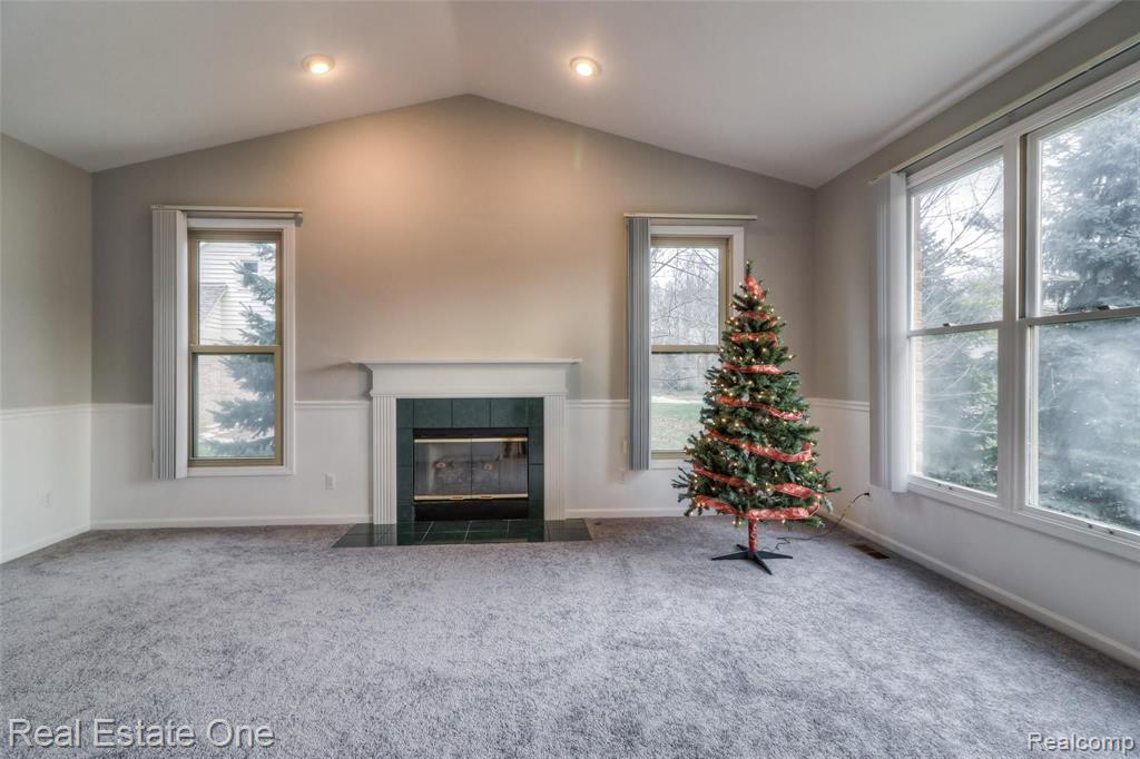 2703 Oak View Court Rochester Hills, MI 48307 - Photo 15 of 53