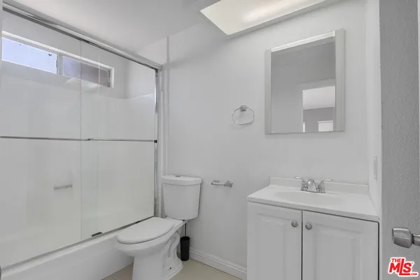 $464,000 | 8936 Willis Avenue, Unit 11, Panorama City, CA 91402