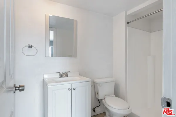 $464,000 | 8936 Willis Avenue, Unit 11, Panorama City, CA 91402