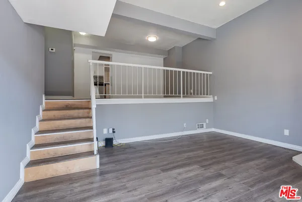 $464,000 | 8936 Willis Avenue, Unit 11, Panorama City, CA 91402