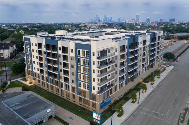 a picture of city view